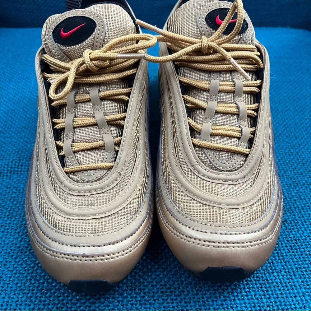 Men's Nike Air Max 97 OG Gold Sneakers Size 9.5 - Picture 4 of 10